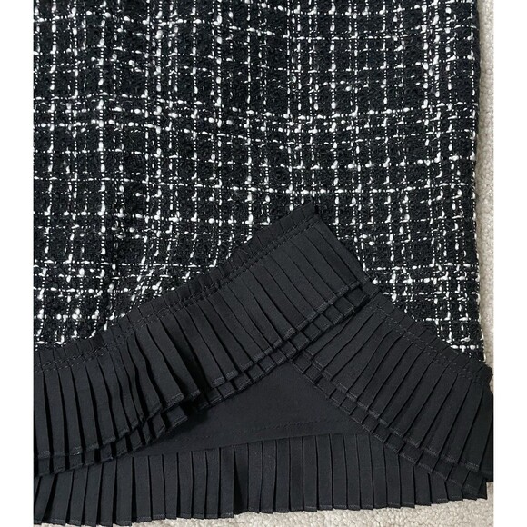 WHBM Ladies Size 0 Tweed Ruffle Hem Skirt Black/White - Picture 3 of 5